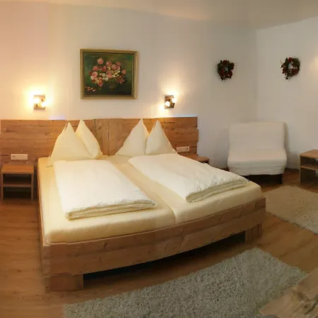 Nattererboden Guest house Natters